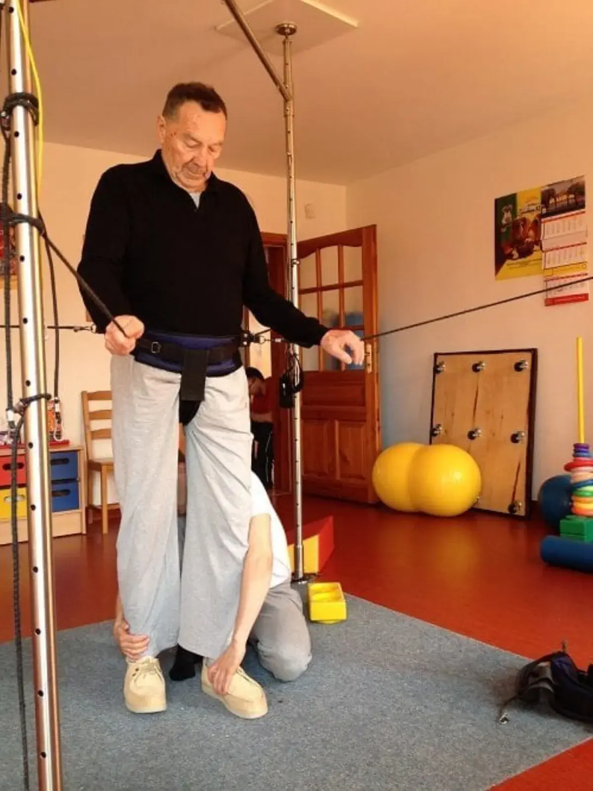 Urządzenie Spider Therapy - pacjent podczas terapii